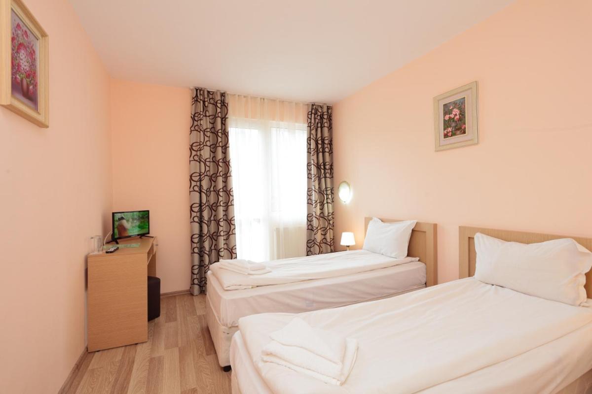 Hotel Panorama Panicsiste Kültér fotó