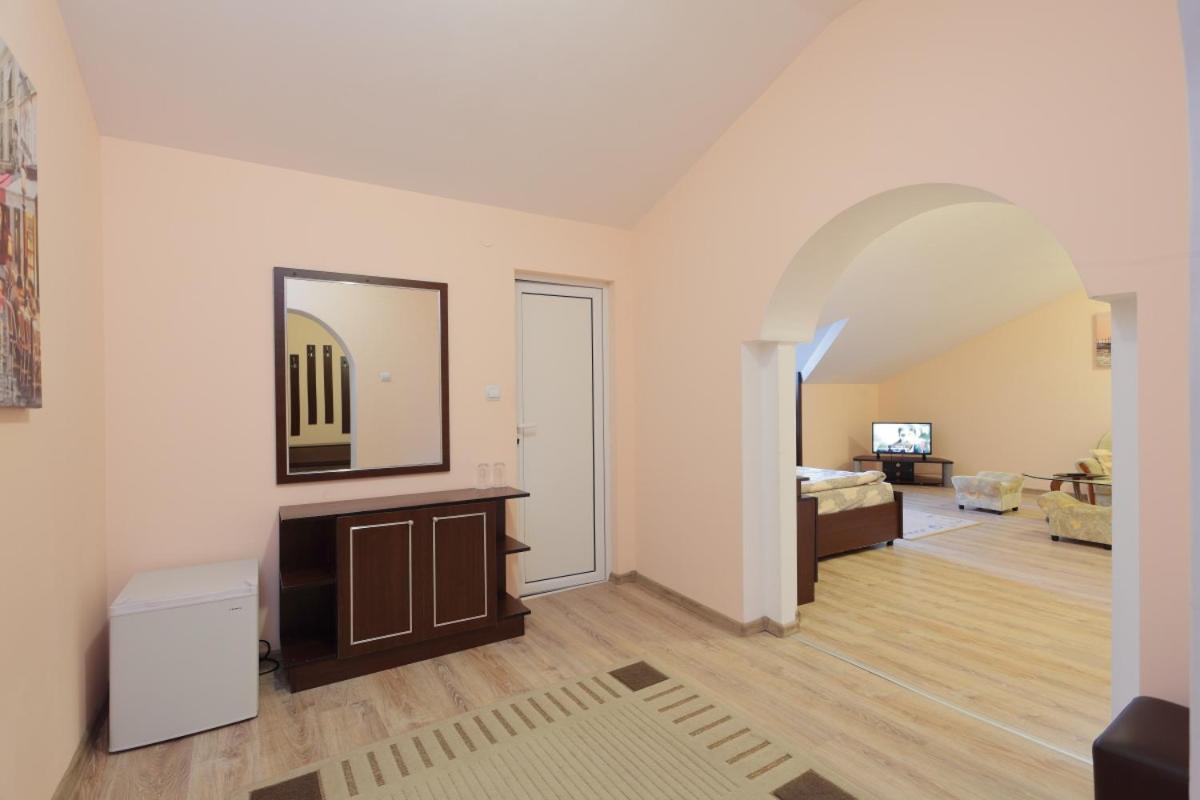 Hotel Panorama Panicsiste Kültér fotó